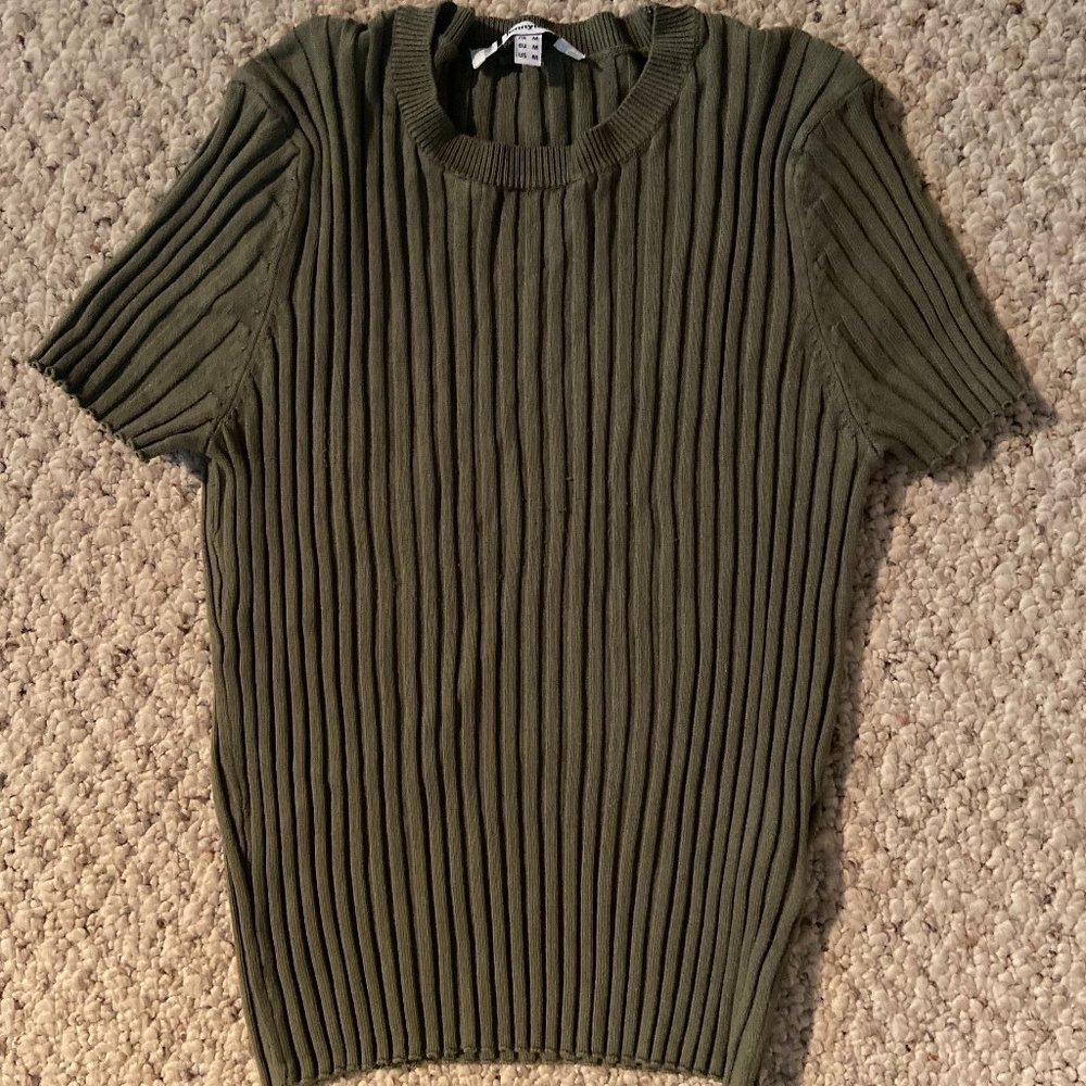 Olive green fitted tee